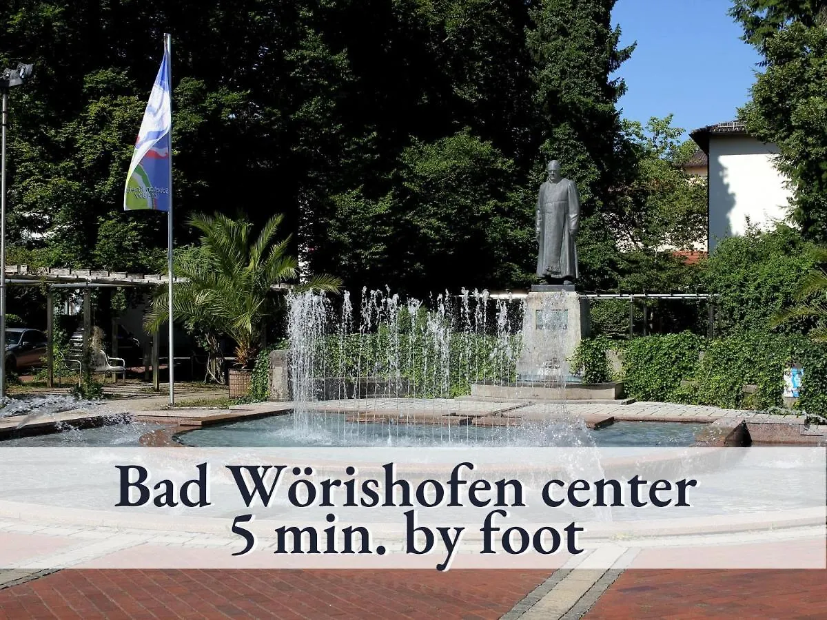 Hallo!-Apartment: Cozy City Center Stay with Free Wi-Fi Bad Worishofen 0*,